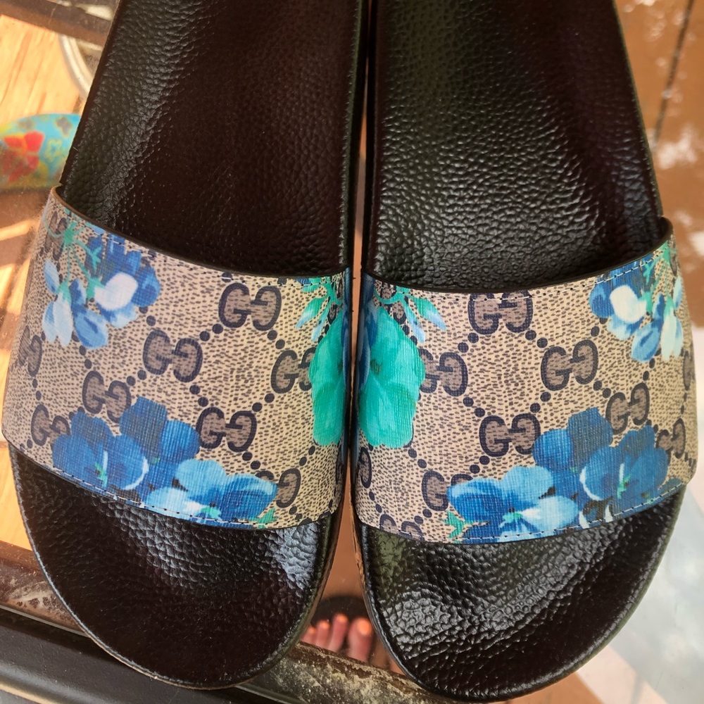 Gucci Bloom Slides